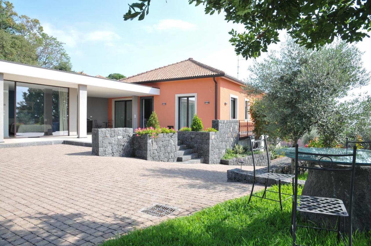 La Casa Dell'Alloro Zafferana Etnea Eksteriør billede